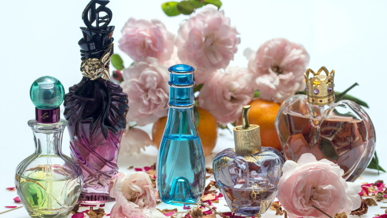 Parfum: Lebih dari Sekadar Aroma Wangi
