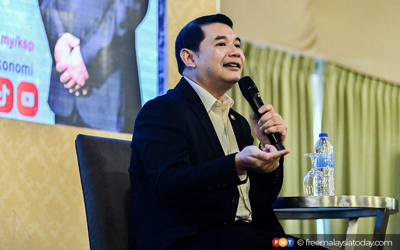 Menumbuhkan Kesetiaan: Lebih dari Sekadar Janji
