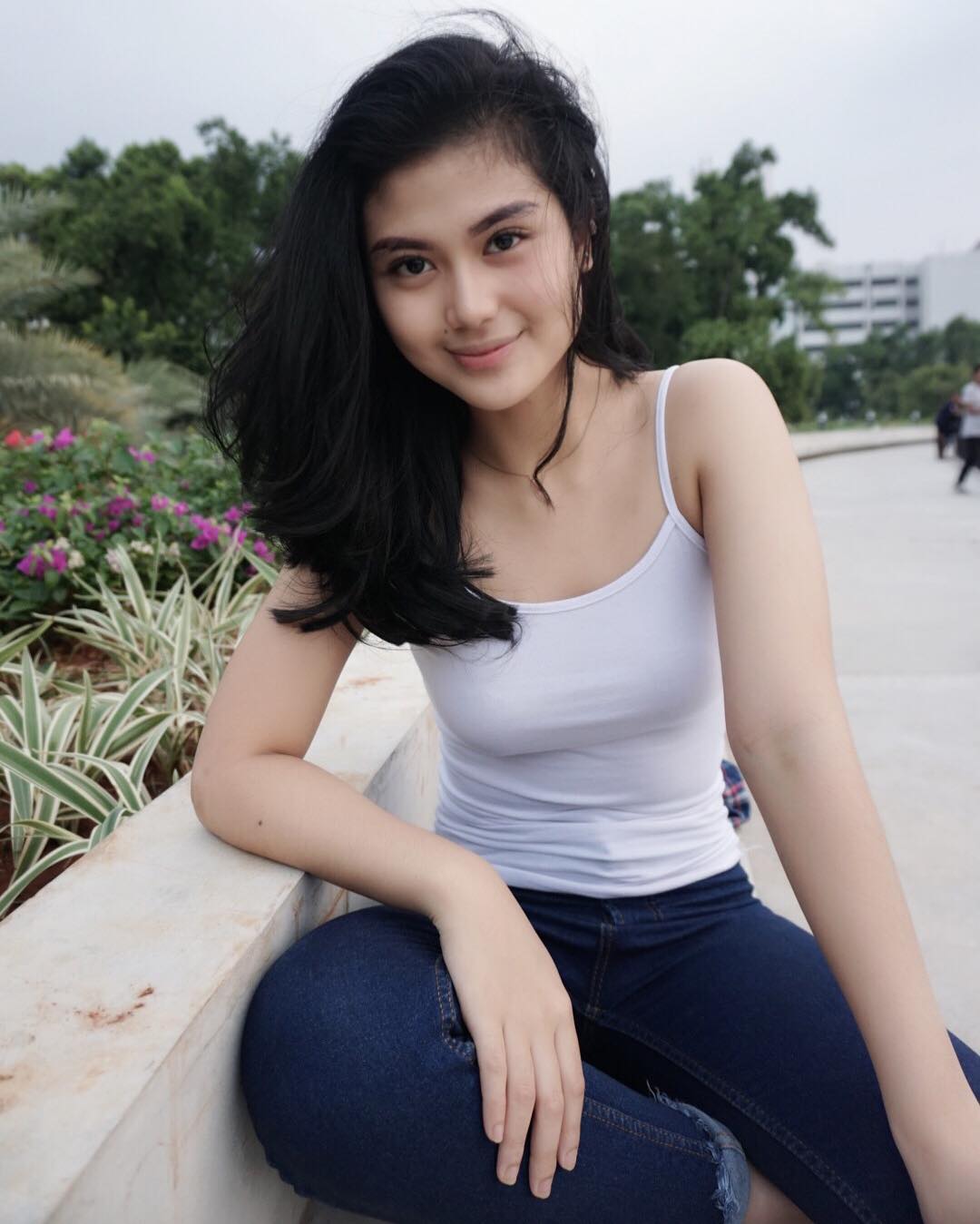 Pesona Artis FTV SCTV: Kecantikan Alami dan Profesionalisme