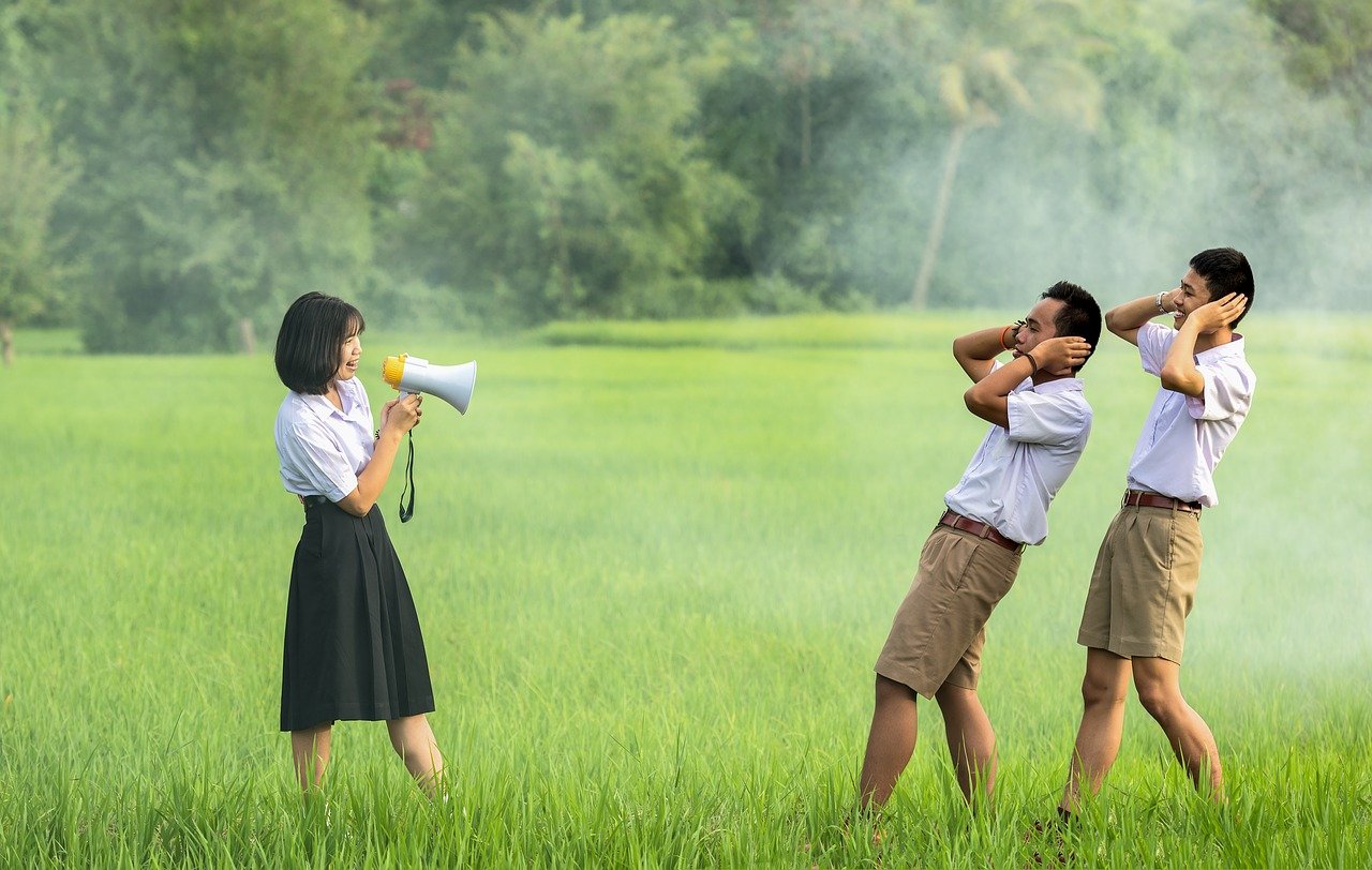 Memahami Arti Mimpi Memanggil Nama Seseorang: Sebuah Interpretasi Psikologis
