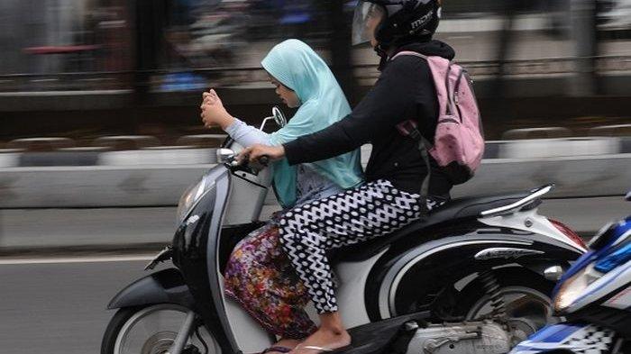 Arti Mimpi Naik Motor Bonceng 3: Penjelasan Lengkap dan Interpretasi